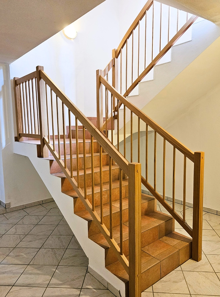 Betontreppe-Gelaender (4)