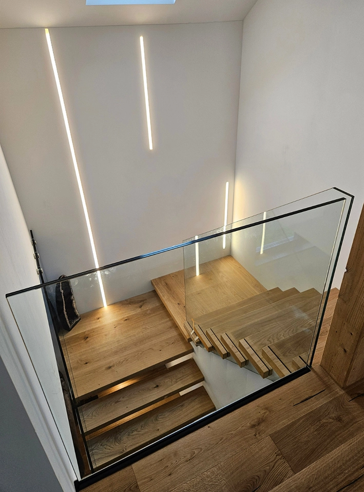 glastragende Treppe (2)